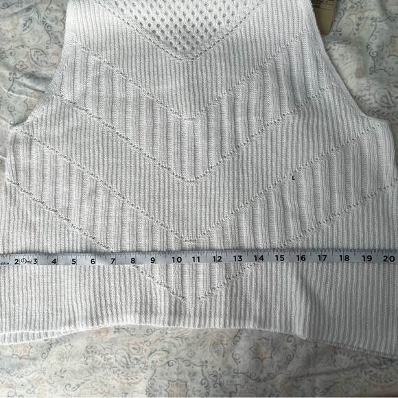 American Eagle Outfitters White Ribbed Cropped Tank Top - Picture 4 of 10